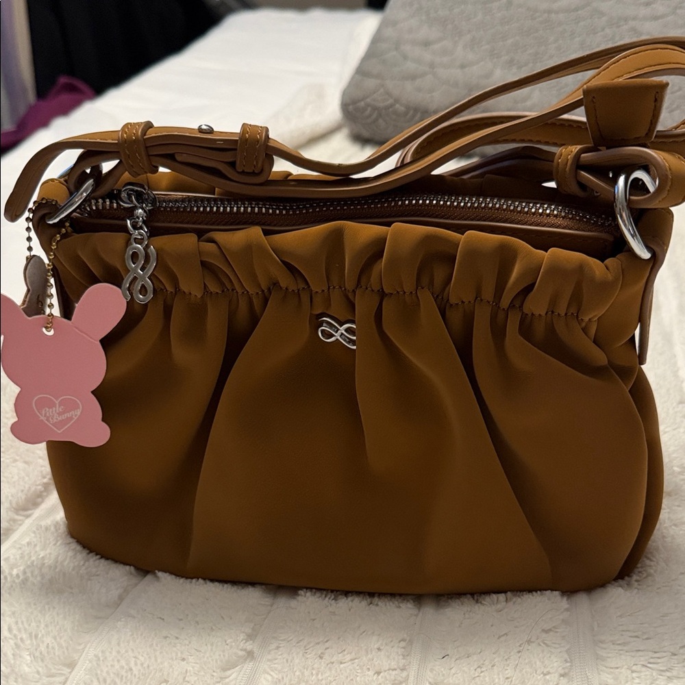 Elegant Tan Shoulder Bag